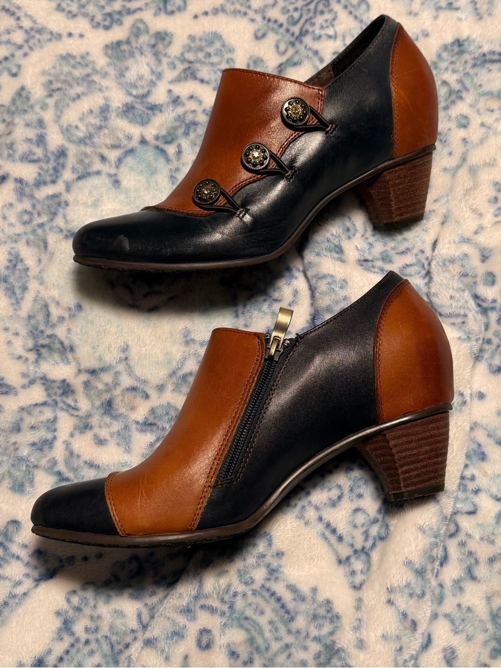 Spring Step LāArtiste Two-Tone Brown and Navy Heeled Ankle Boots - Picture 2 of 6
